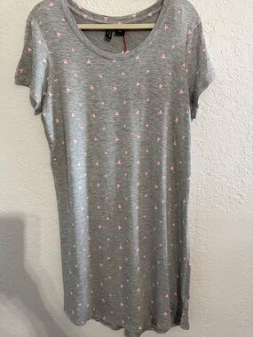 Cynthia Rowley Large Gray Sleep Shirt with Pink Hearts Print NEW